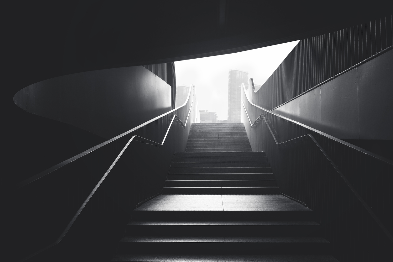 ブラック企業 特徴