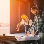 「建設業の人手不足」の理由と打破するための3つの改善ポイントを解説