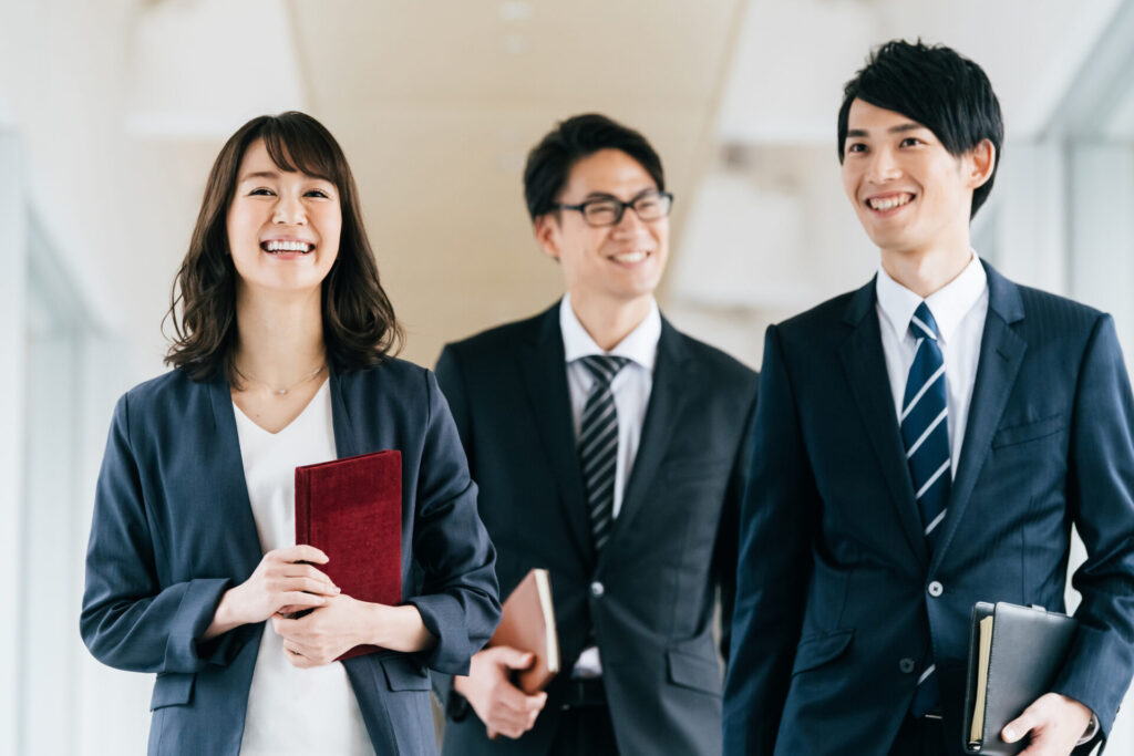 適材適所の人事戦略でいきいきと業務に取り組む従業員