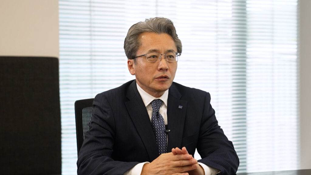 アポプラスステーション株式会社　管理本部総務・法務部　担当部長　平松様